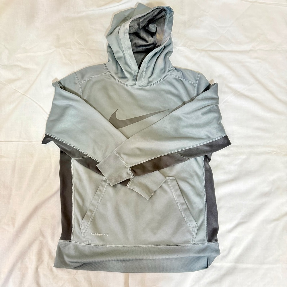 Nike Therma-Fit Black and Gray Hoodie Boys Size Large